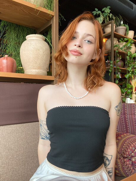 Pineappleri beautiful actress img