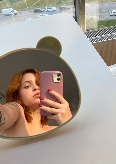 Pineappleri hot actress image