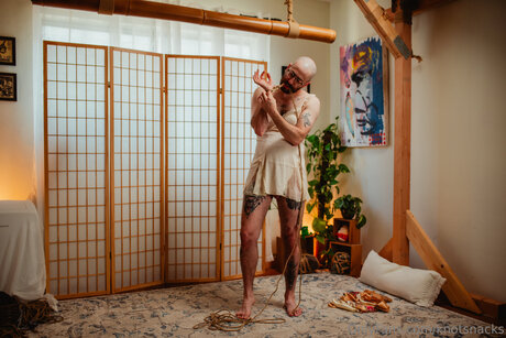 Knotsnacks exclusive star picture