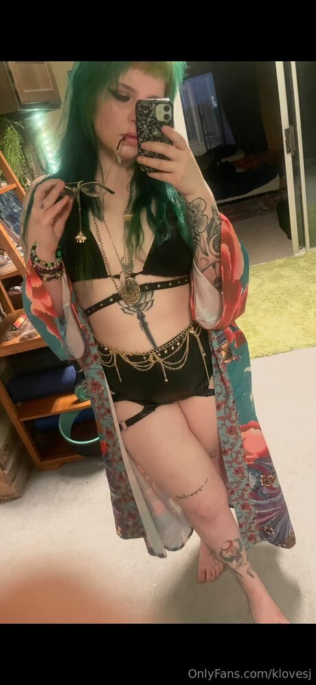 Klovesj star xxx galleries