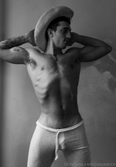 Joeysacco star adult pic
