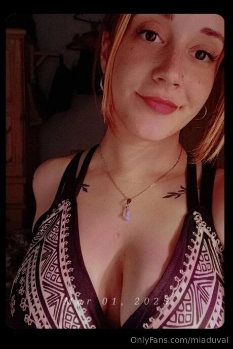 Miaduval free model gallery