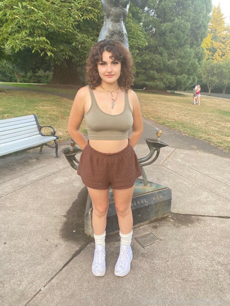 Jadexwoods beautiful model img