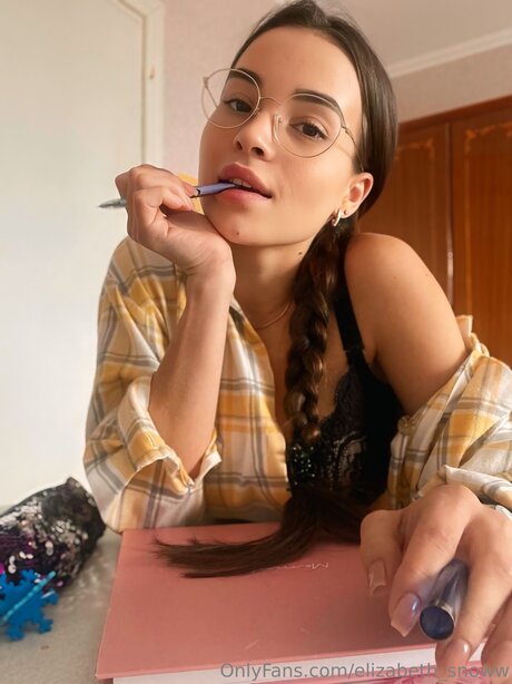 Elizabeth Dreamm star naked pic