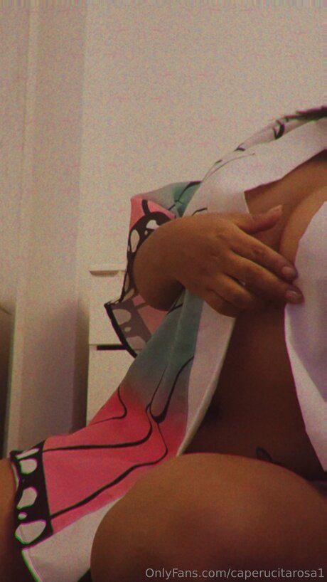 Caperucitarosaof star nude images