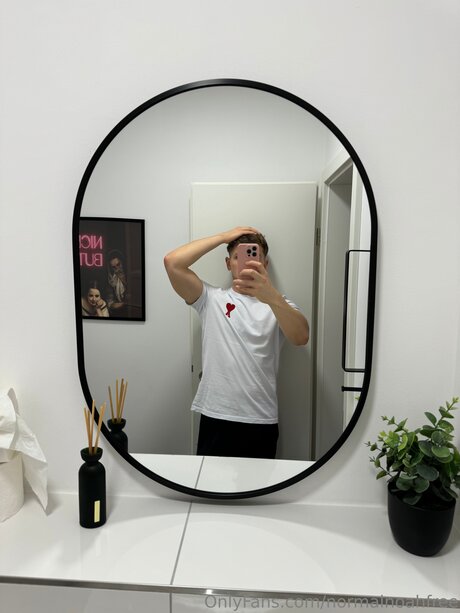 Normalnoahfree pretty star img