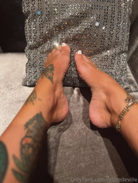 Jessiedeville free actress photo