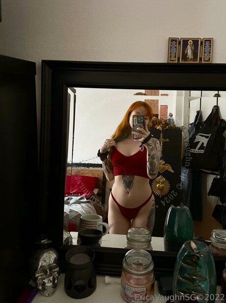 Itsericavaughn nude model photos