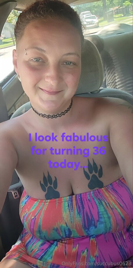 Tinaclawz0623 porn model image