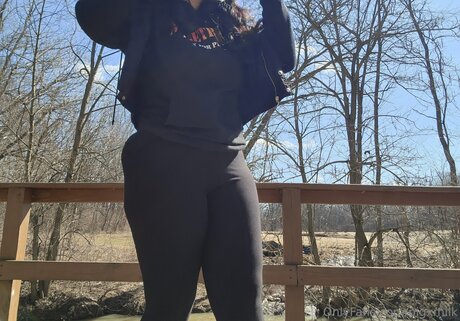 Pigxmilk erotic model picture