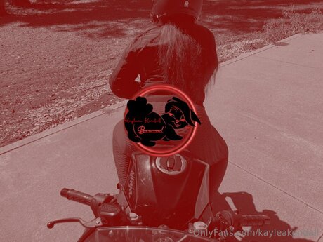 Kayleakendall model top pictures