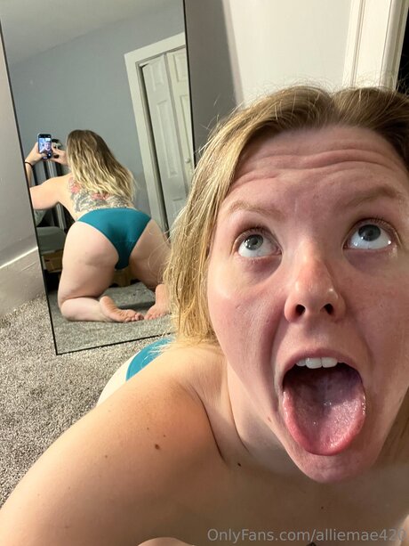 Alliemae420 pornstar adult images