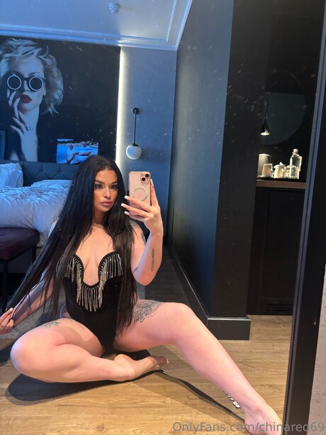 Chinared69 exclusive actress pics