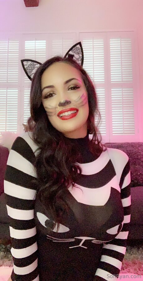 Sofiryan pornstar exclusive photos