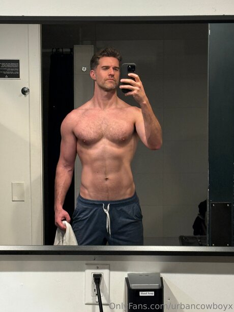 Urbancowboyx pornstar free photo