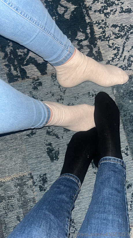 U455278272 model picture