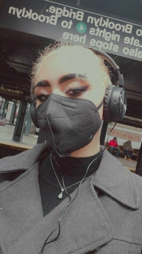 Rbella23 Profile pic