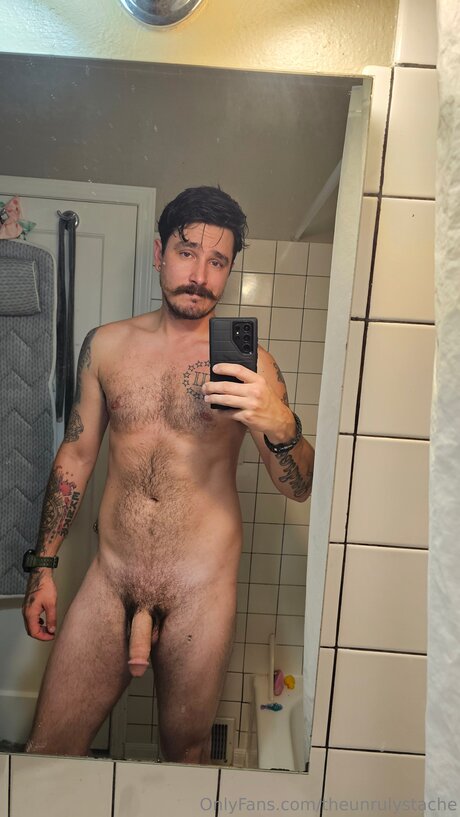 Theunrulystache pretty pornstar pic
