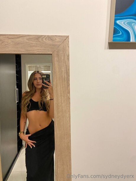 Sydneydyerx star perfect photo