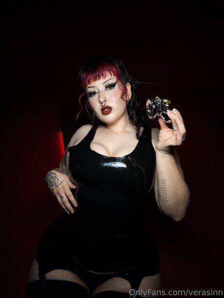 Verasinn star adult picture