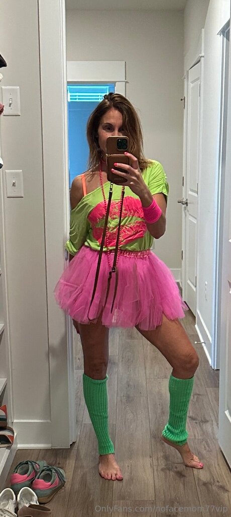 Nofacemom77vip art model gallery