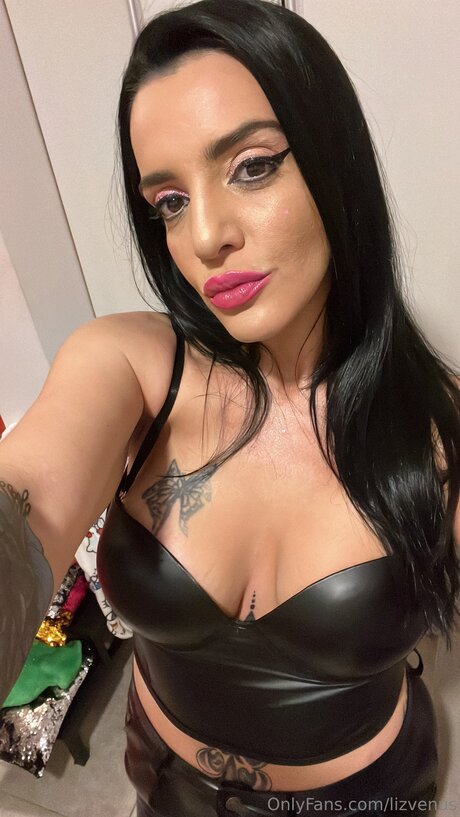 Lizvenus model exclusive images