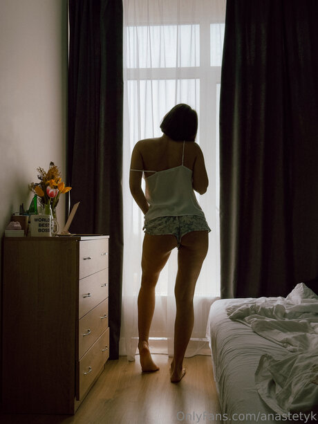 Anastetyk nude actress gallery