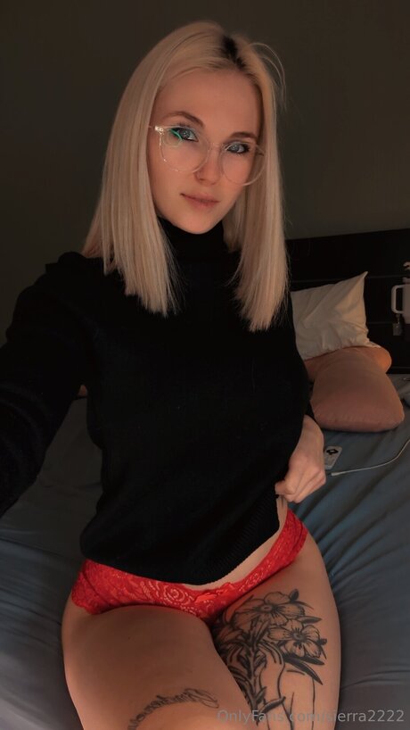 Sierra2222 model free photos