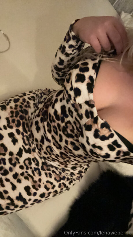 thick girls onlyfans nude photo