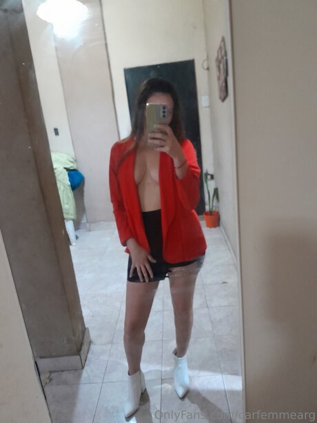 Carfemmearg star top photos