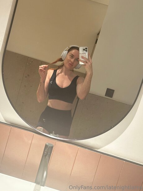 Latenightlarns nice actress img