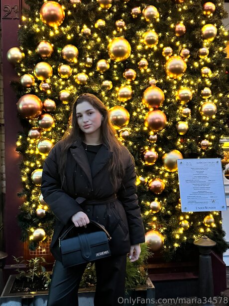 Maria34578 model free photos