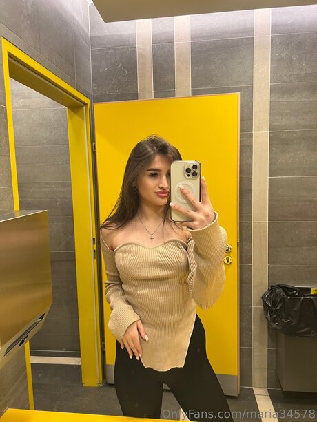 Maria34578 hot model pictures