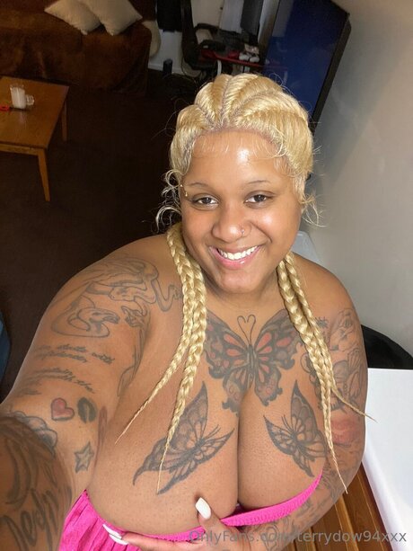 Terrydow94xxx model perfect photo