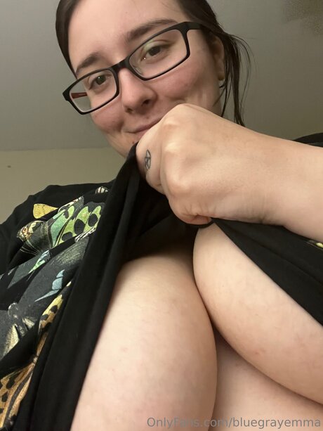 Bluegrayemma sex star image