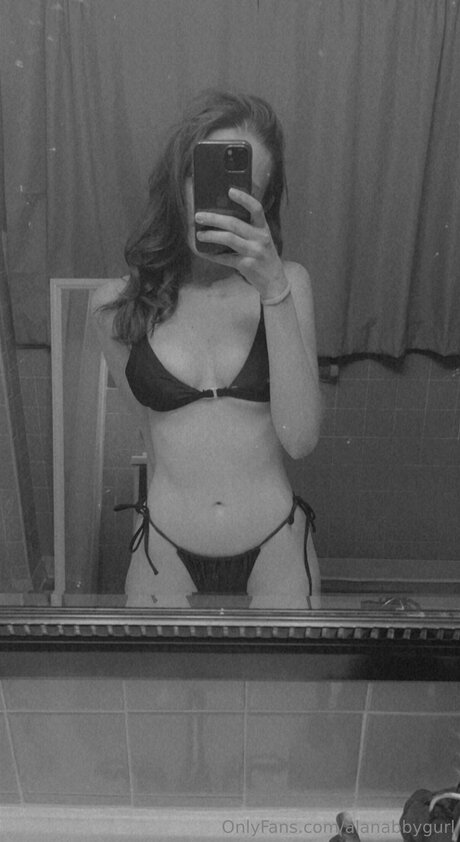 Alanabbygurl beautiful model image