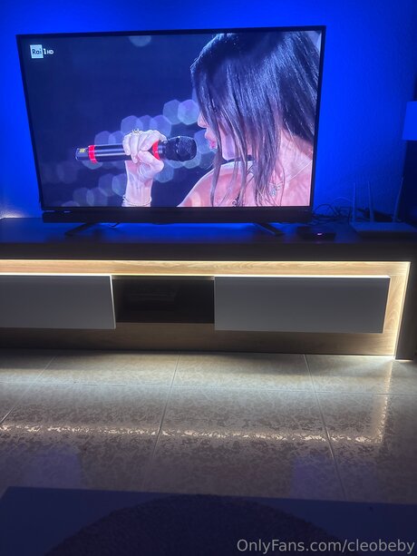 Cleobeby art model pics