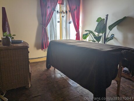 U381070047 star hot galleries