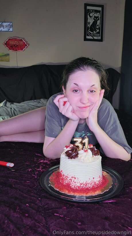 Theupsidedowngirl star porn image