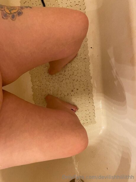 Devilishhlilithh star art archive