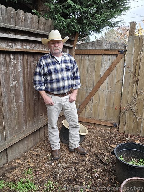 Concretecowboy nudes model image