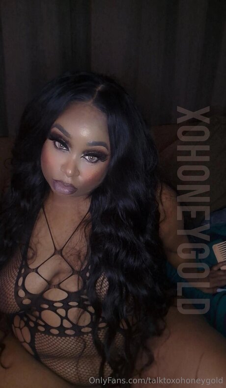 Talktoxohoneygold pornstar top photos