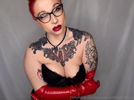 Yourscarletharlotxxx exclusive model pics