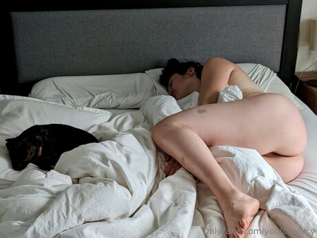 Youlovelucy erotic model pictures