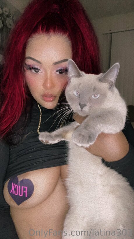 Latina303 exclusive actress pictures