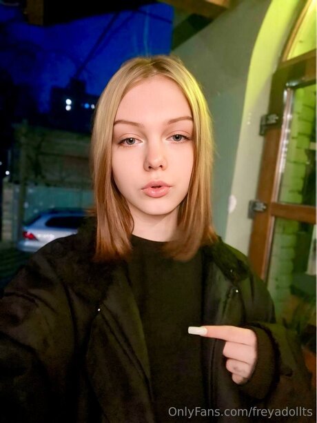 Freyadollts nudes actress photos