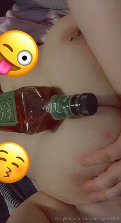 Squishyfae888 model sexy gallery