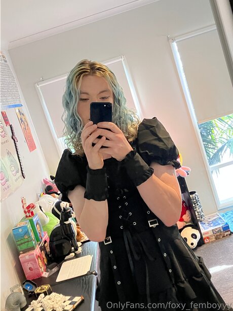 Foxy Femboyyy pretty star gallery