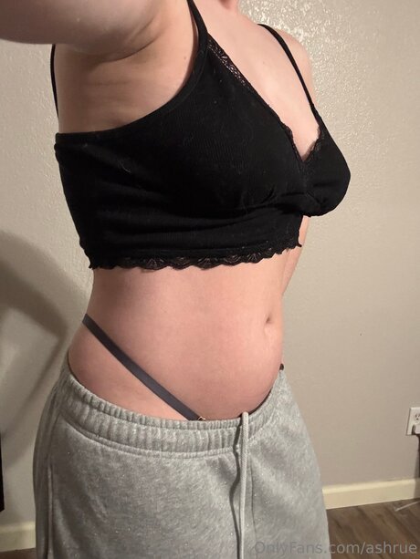 Ashrue perfect actress photo