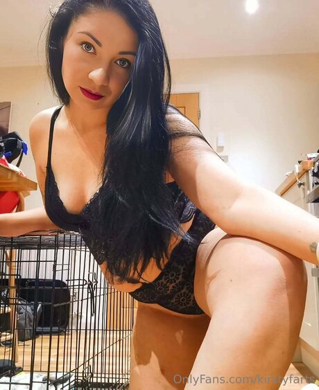 Kirstyfarts porn model pictures